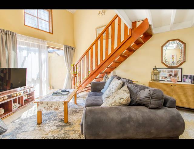 2 BEDROOM APARTMENT FOR SALE IN DOUGLASDALE